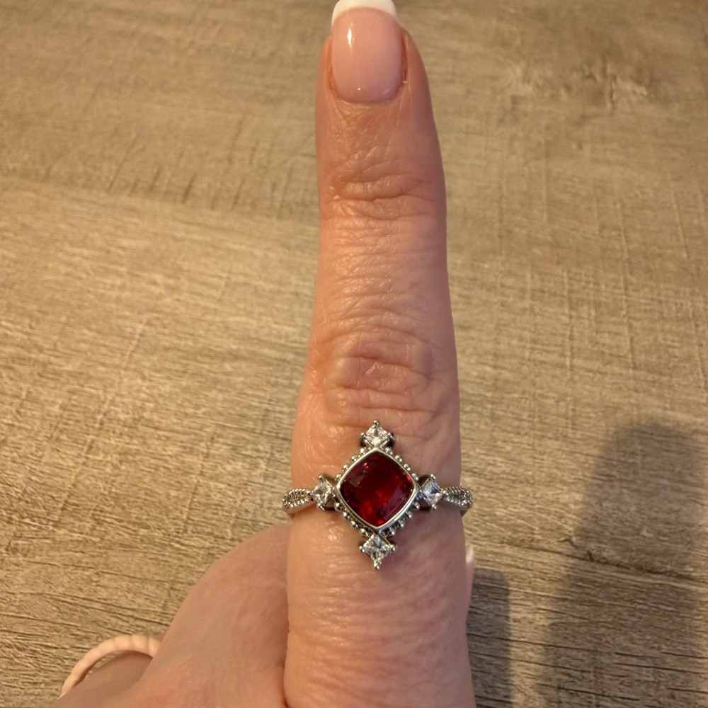 Elegant Red Gemstone Silver Ring